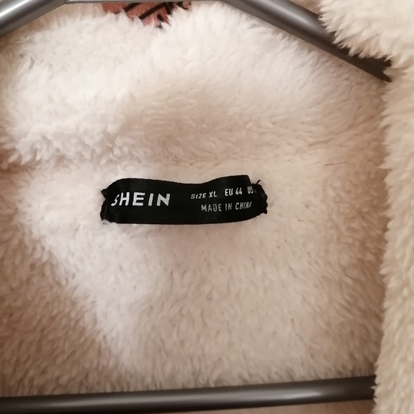 Sherpa lined Aztec jacket - Picture 2 of 2